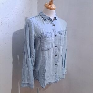 RW&CO | Light blue casual button up long sleeved shirt